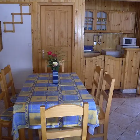 Holiday In 19419 Nyaraló